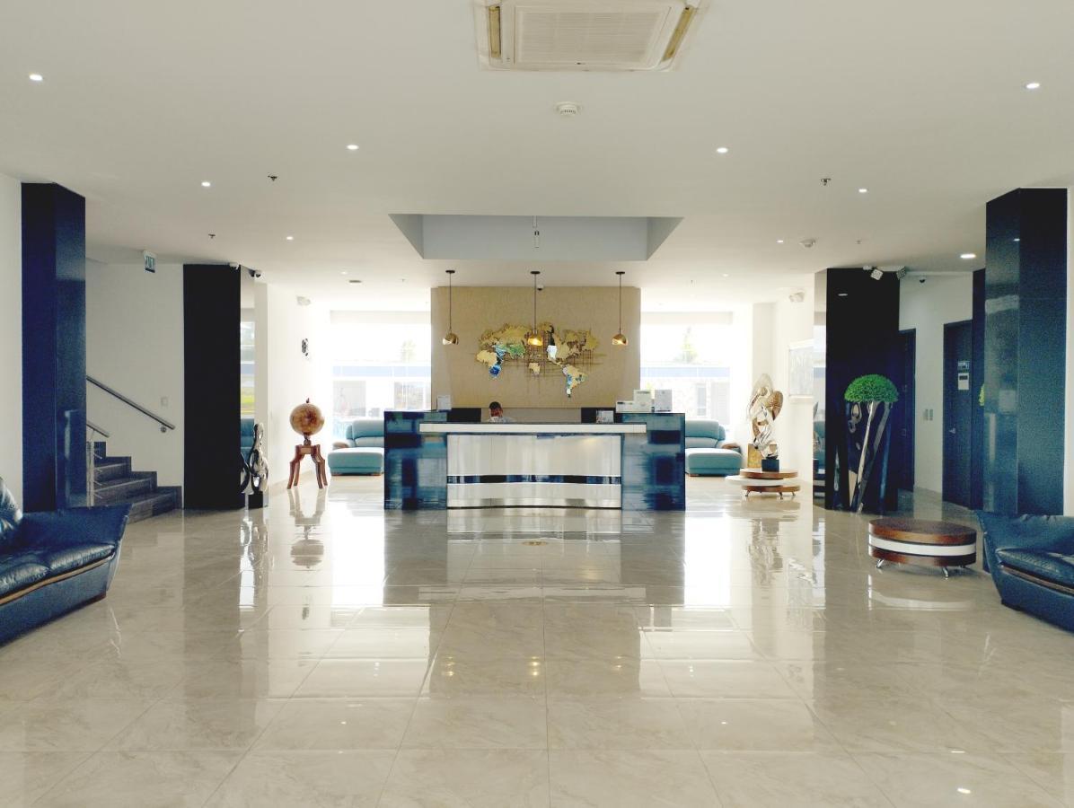 Hotel Royal Elim International カリ エクステリア 写真 Lobby