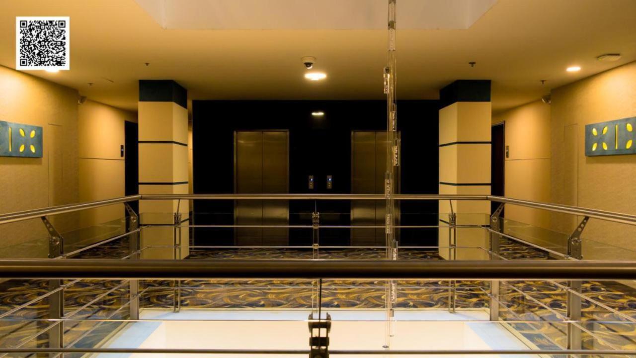Hotel Royal Elim International カリ エクステリア 写真 The interior of the hotel
