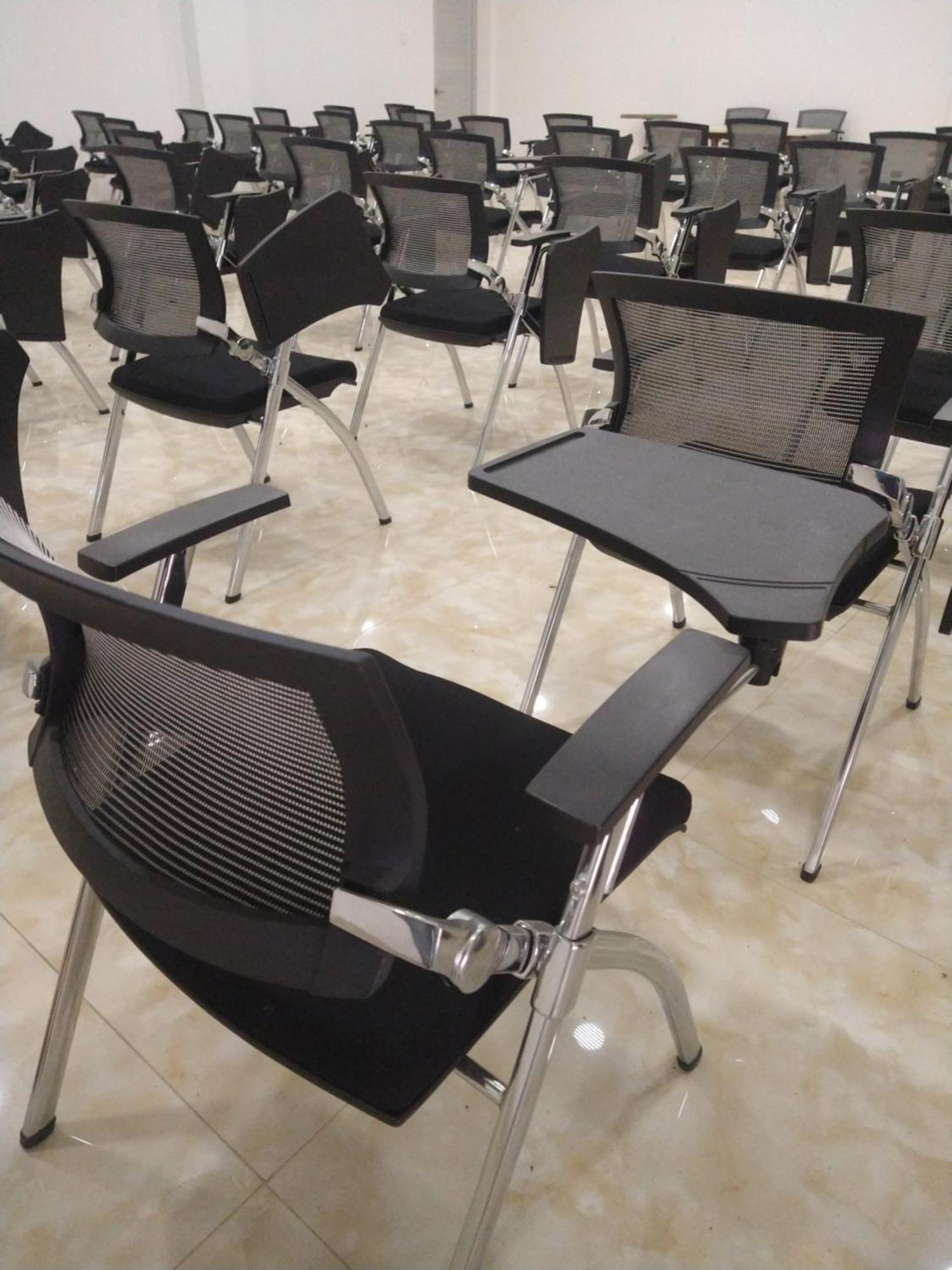 Hotel Royal Elim International カリ エクステリア 写真 Stackable chairs